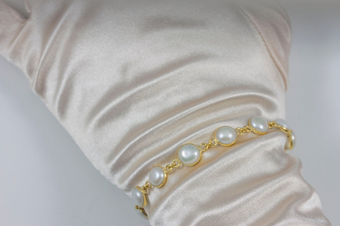 Freshwater Button Pearl Bracelet White Cultured Sterling Silver 14k Gold Plate Adjustable Toggle Clasp 7  8 Inches Inch Simple Button  Bezel