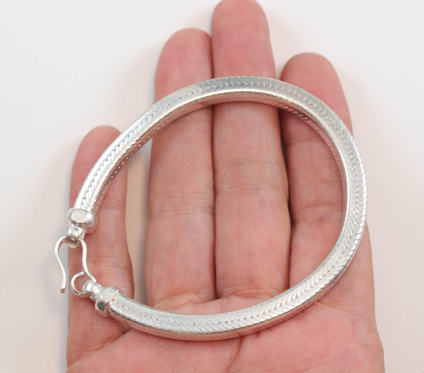 Men's Women's Fine Silver Bracelet Tibetan Handmade Hook Clasp Large S –  Spyglass Designs